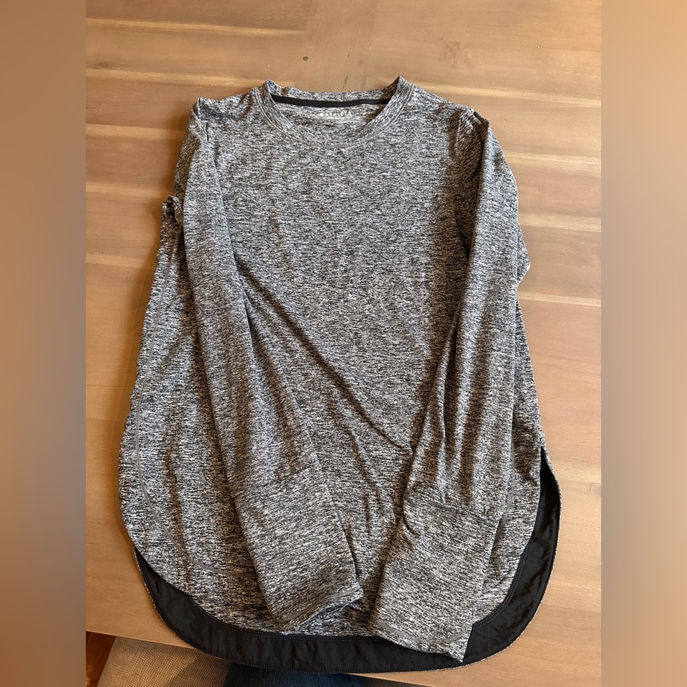 Athleta Gray Long Sleeve Women's Top